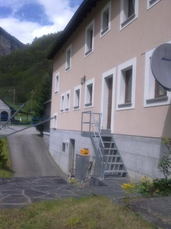 Ristorante Garni Lavizzara Hotel Sornico Luaran gambar